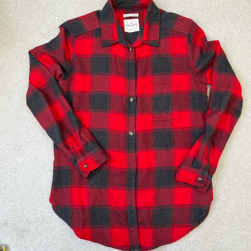 American Eagle button up boyfriend plaid